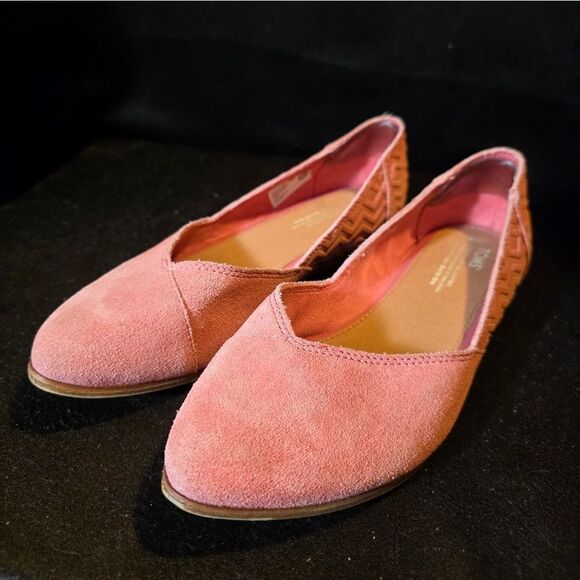 Toms Pink Suede Women's Flats - Picture 4 of 10